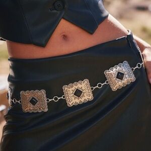 12th Tribe Hattie Rectangle Silver Statement Belt Size O/SO/S